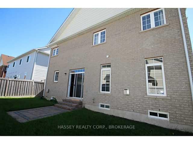 135 Prince William Way, Barrie, L4M 7H6 | Image 3