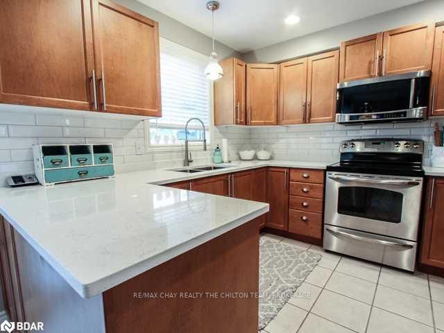 Listing Image 5