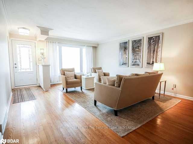 Listing photo 5
