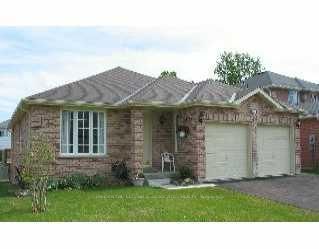 Detached House sold at 35 Livia Herman Way, Barrie, Ontario, L4M 6X1 - East Bayfield - MLS: S6282931