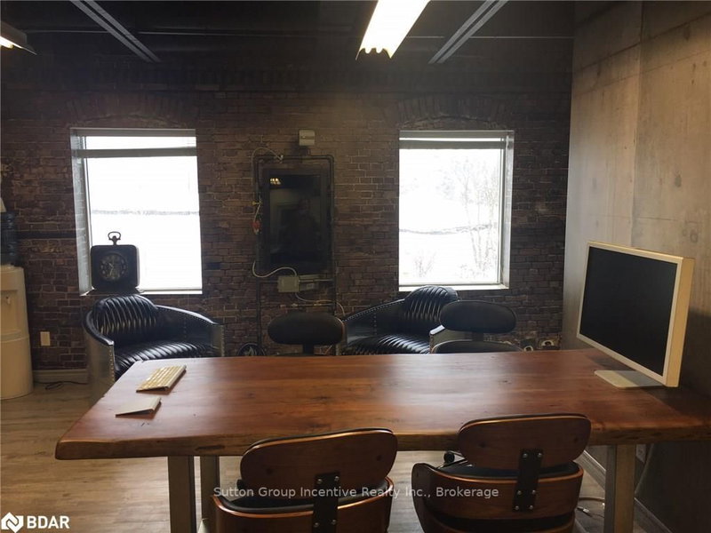 15 - 647 Welham Rd, Barrie, L4N 0B7 | Image 3