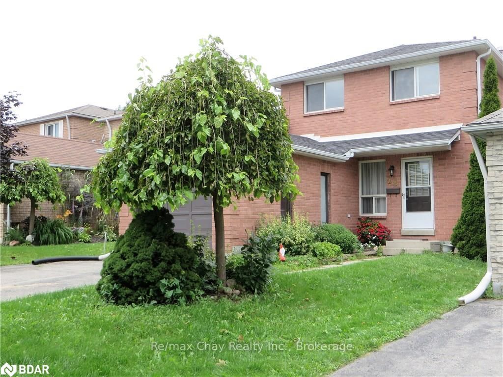 Listing Image 4