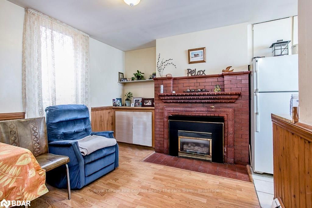 Listing Image 2
