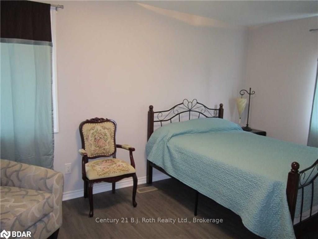 Listing Image 16