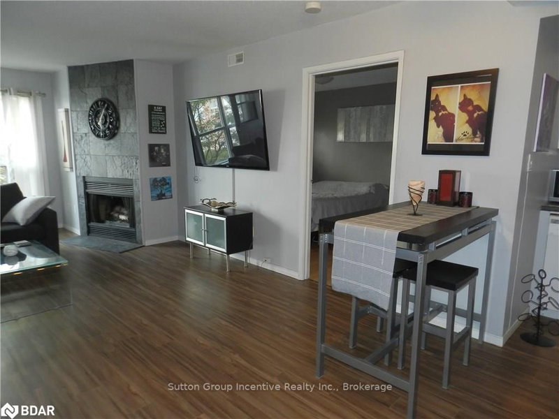 316 - 120 Bell Farm Rd, Barrie, L4M 6J2 | Image 3