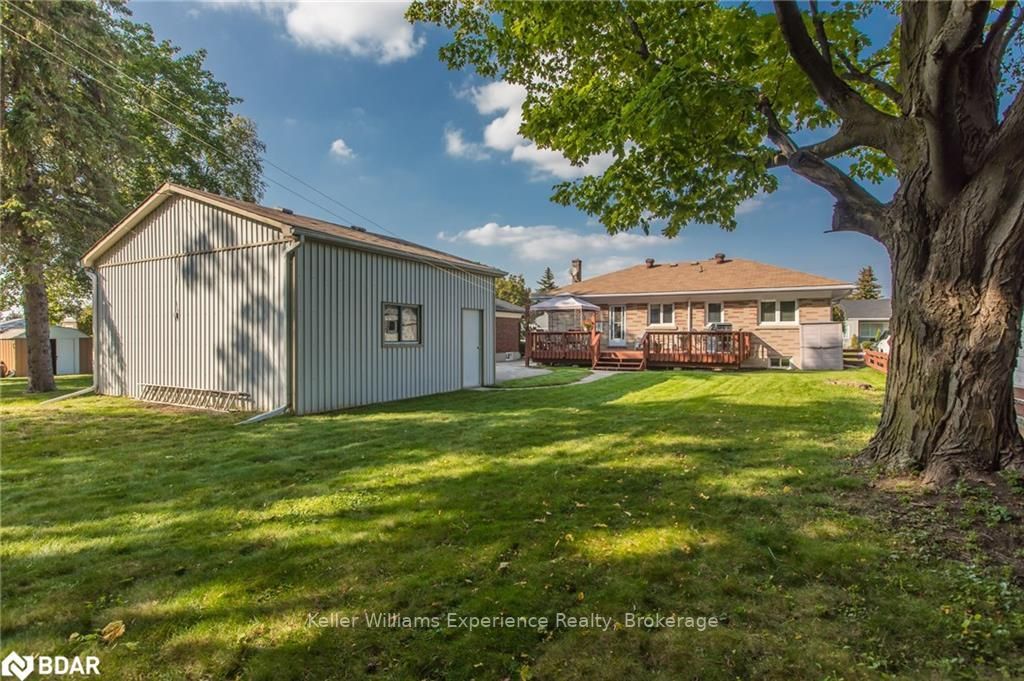 Listing Image 12