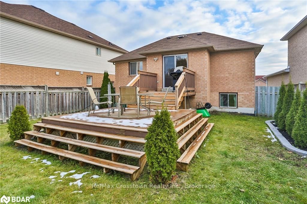 Listing Image 19