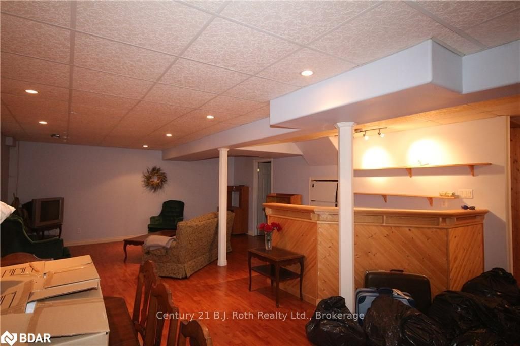 Listing Image 35