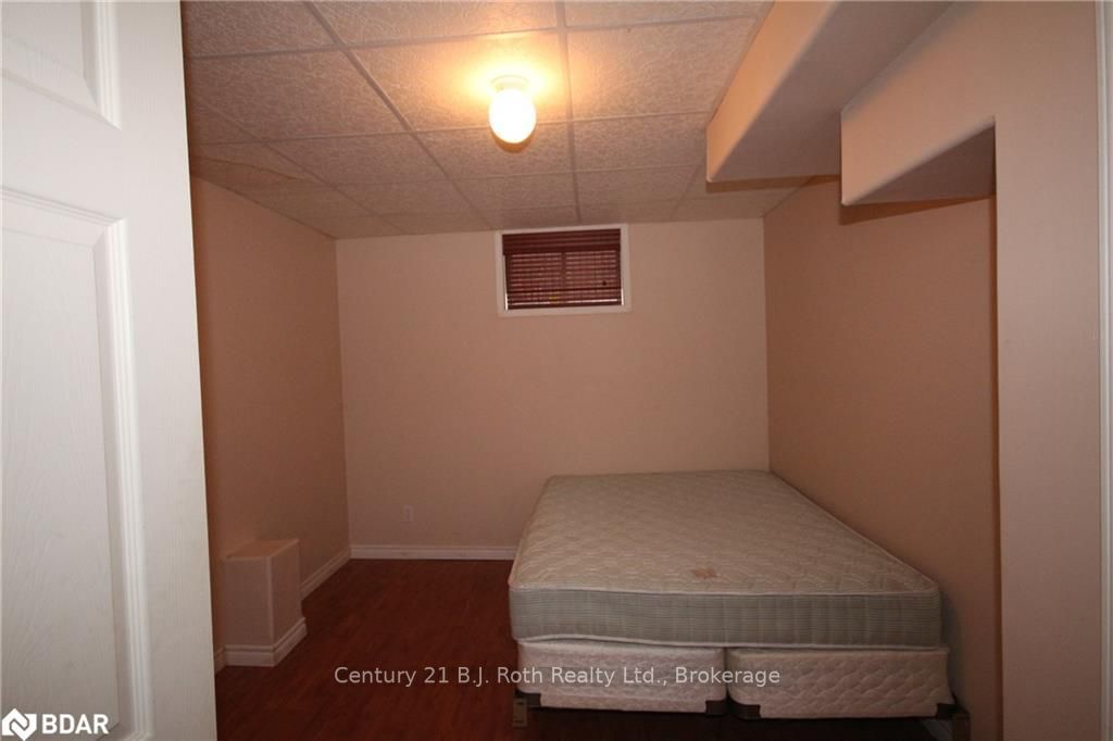 Listing Image 38