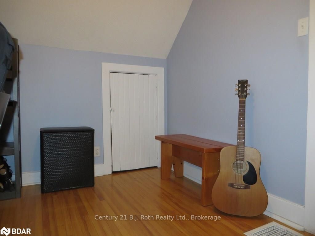 Listing Image 22