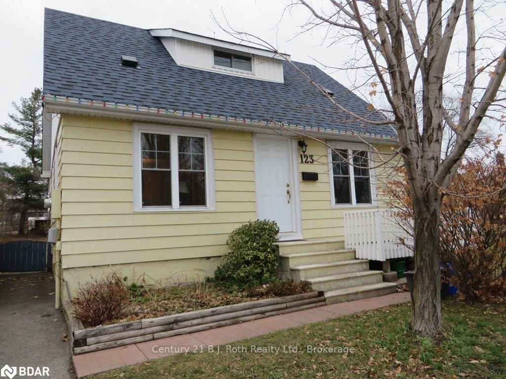 Listing photo 4