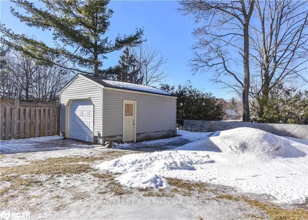 Listing Image 3