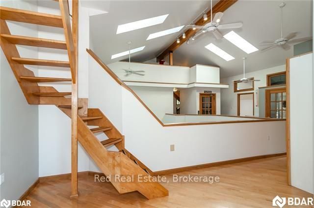 Listing Image 32