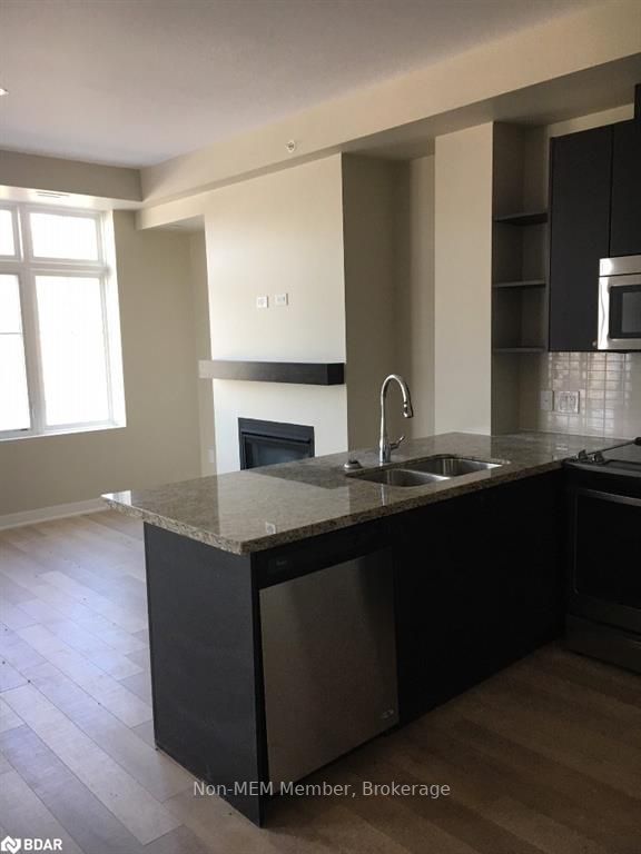 217 - 40 Horseshoe Blvd, Oro-Medonte, L4M 4Y8 | Image 3