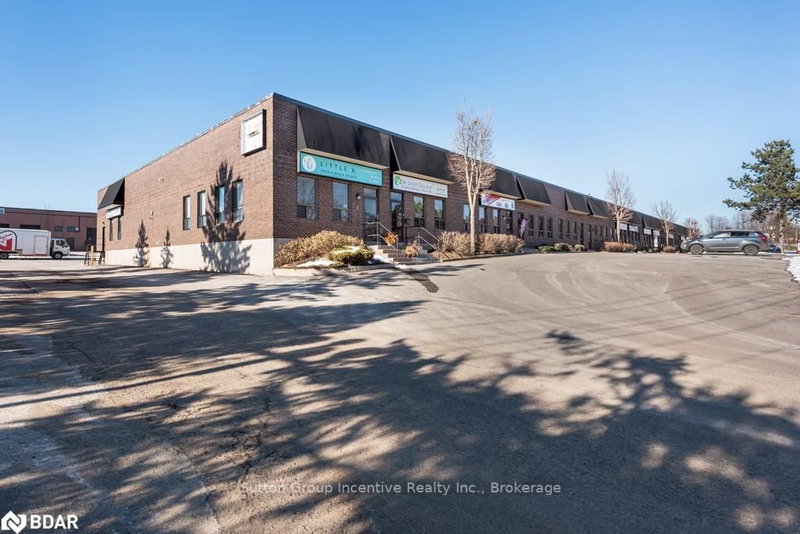 5 - 40 Bell Farm Rd, Barrie, L4M 5L3 | Image 2