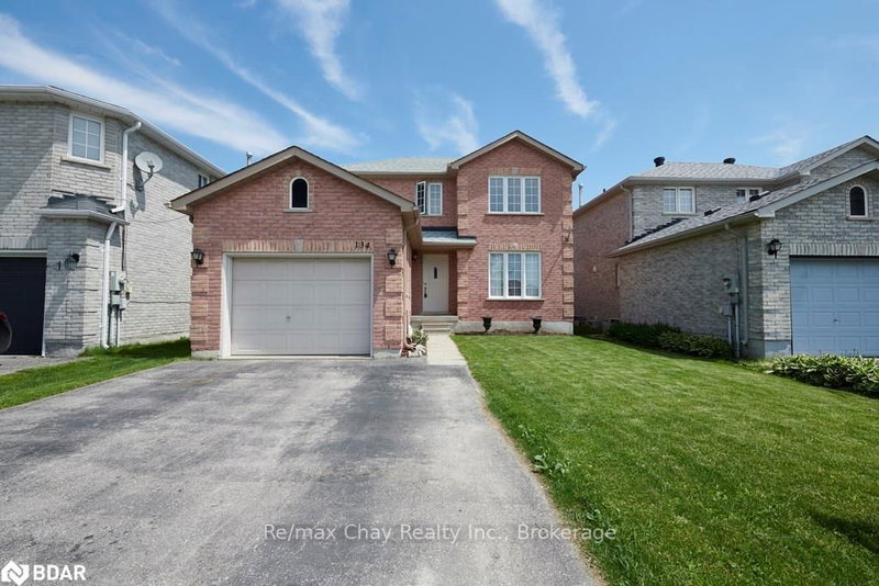 134 Dean Ave, Barrie, L4N 0V6 | Image 2