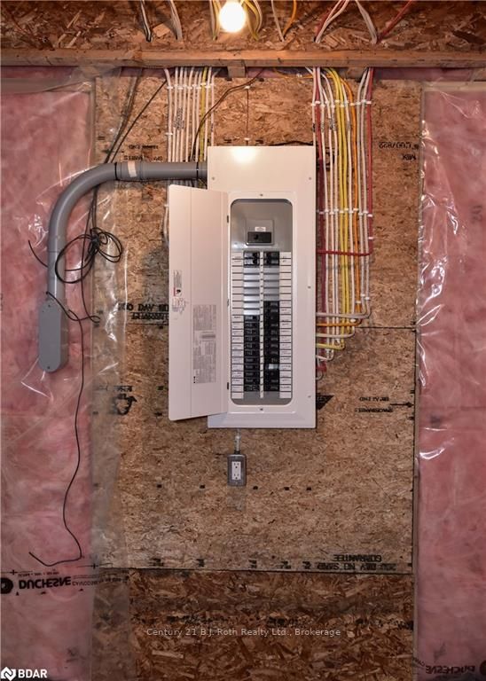 Listing Image 6
