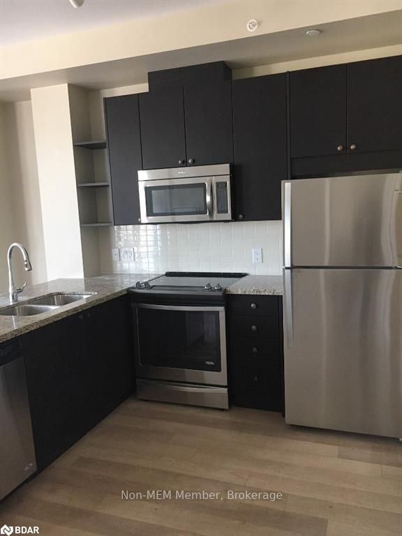 217 - 40 Horseshoe Blvd, Oro-Medonte, L4M 4Y8 | Image 2