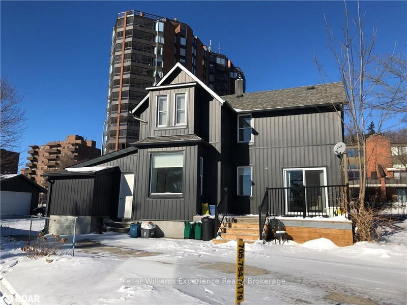 253 Dunlop St E, Barrie, L4M 1B6 | Image 2