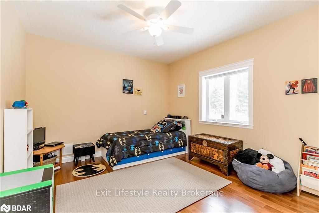 Listing Image 23