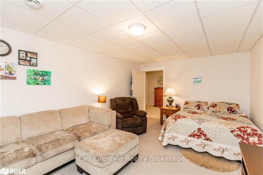 Listing Image 34