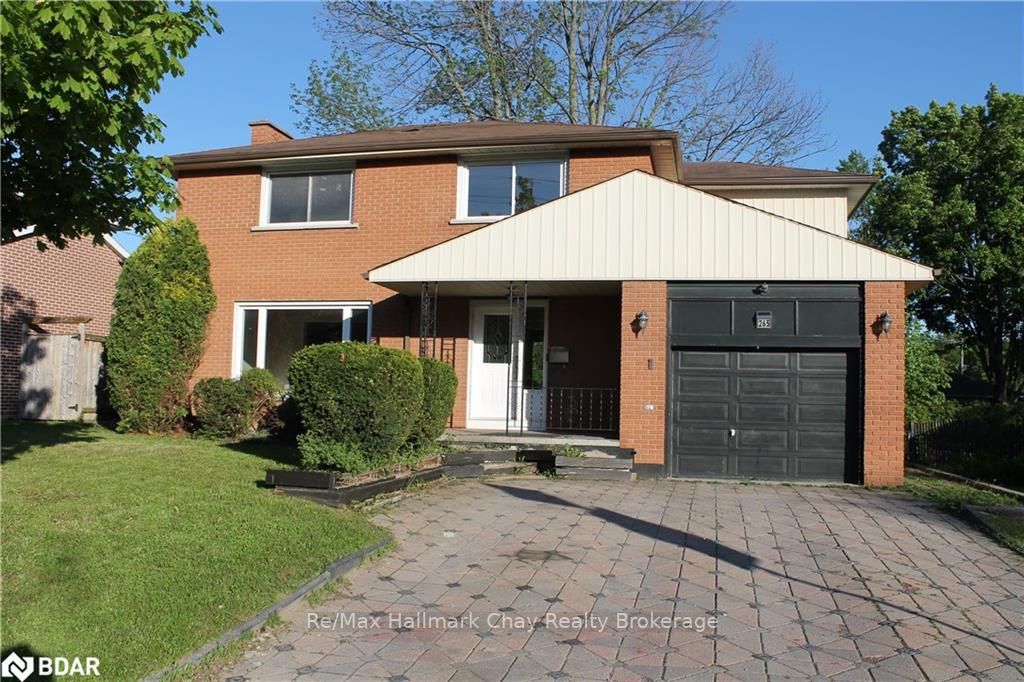 Listing photo 2