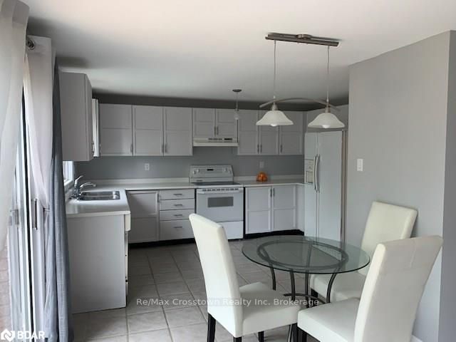 409 Anne St N, Barrie, L4N 7A4 | Image 3