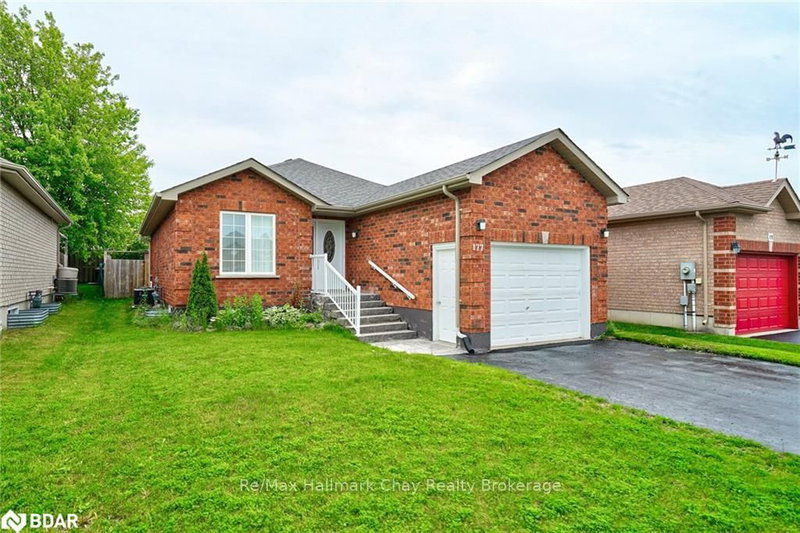 177 Hanmer St E, Barrie, L4M 6W6 | Image 2