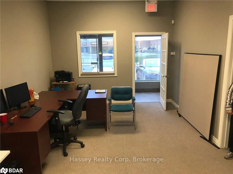 13 - 660 Bayview Dr, Barrie, L4N 9P5 | Image 3