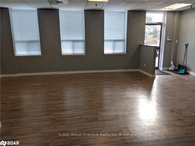 5 - 40 Bell Farm Rd, Barrie, L4M 5L3 | Image 2