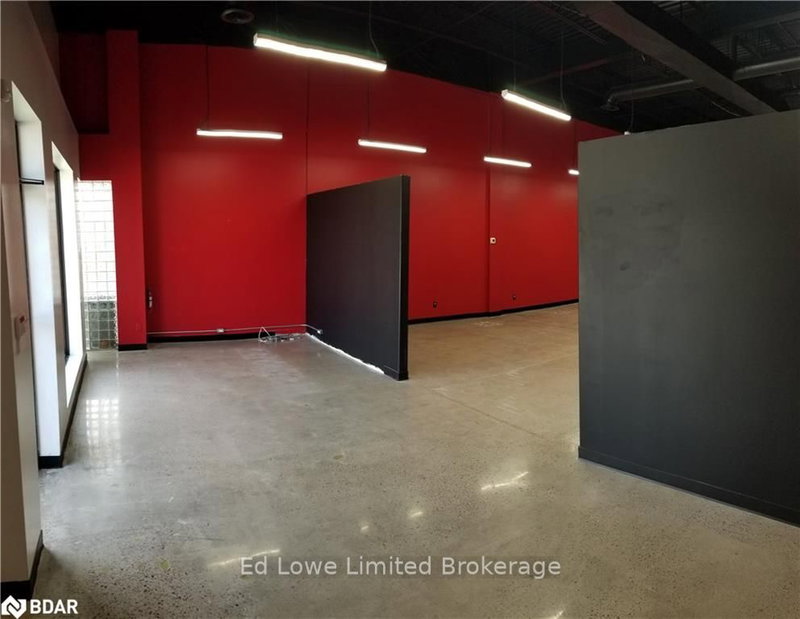 37 - 35 Cedar Pointe Dr, Barrie, L4N 5R7 | Image 2