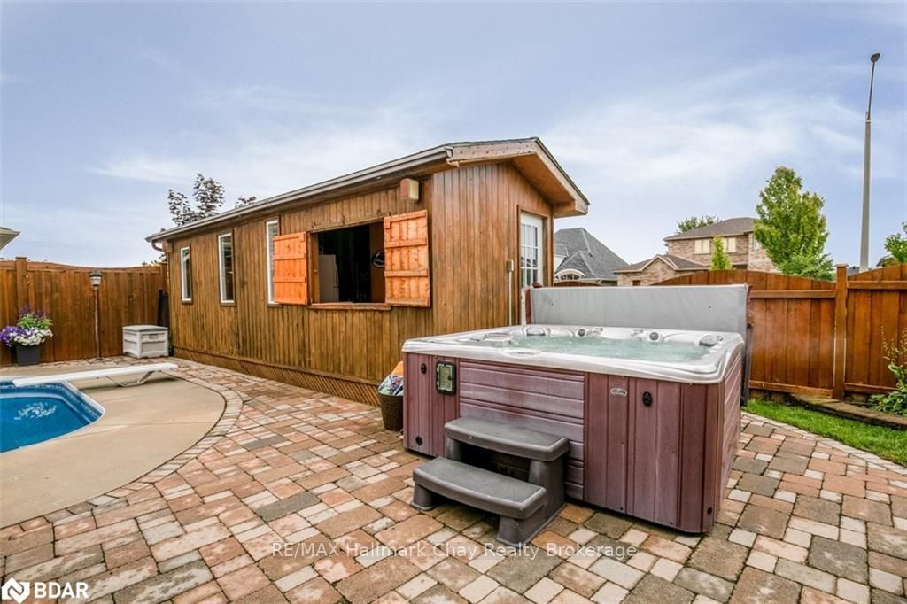 Listing Image 35
