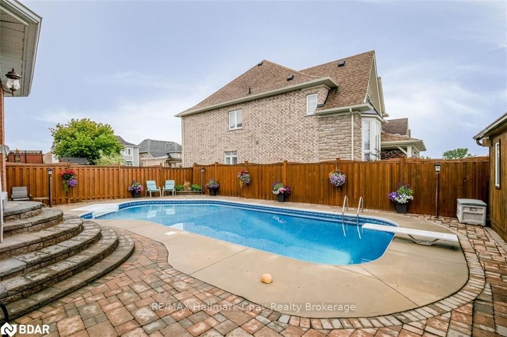 Listing Image 37
