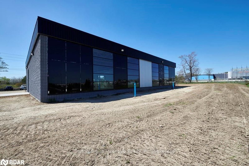 10 Lockhart Rd, Barrie, L4N 9G8 | Image 2