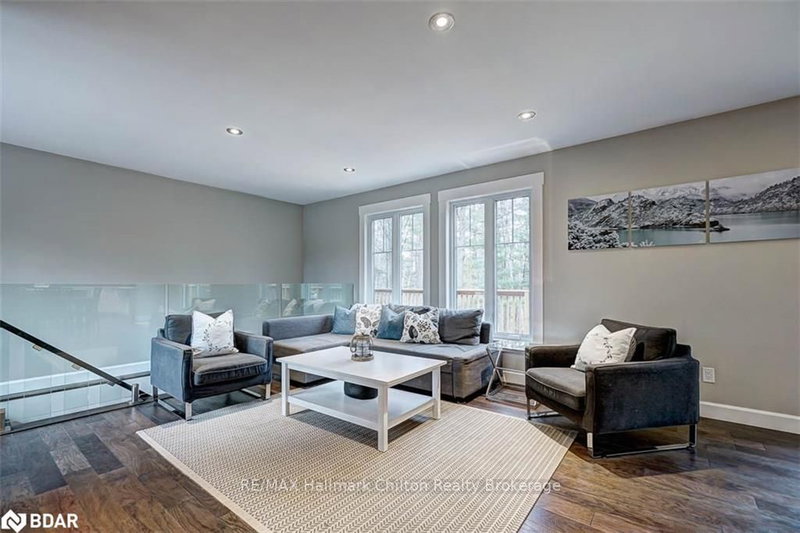 24 Birch Grove Dr, Oro-Medonte, L4M 4Y8 | Image 3