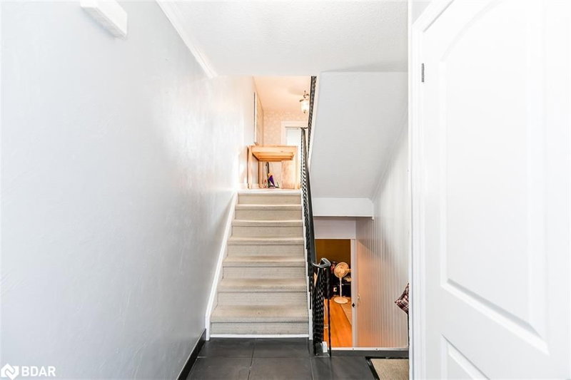 8 - 237 Steel St, Barrie, L4M 2H1 | Image 2