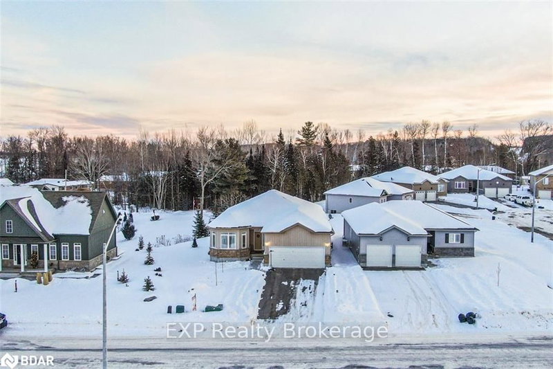 9 Charlie Rawson Blvd, Tay, L0K 2A0 | Image 3