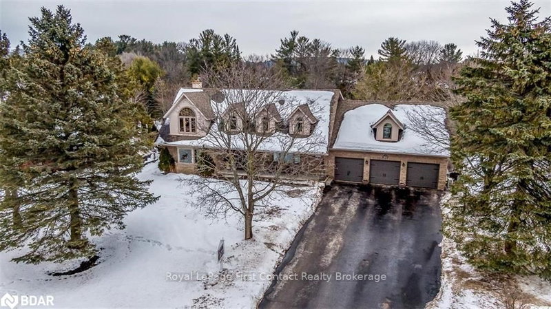 32 Cairns Blvd, Springwater, L0L 1X0 | Image 2