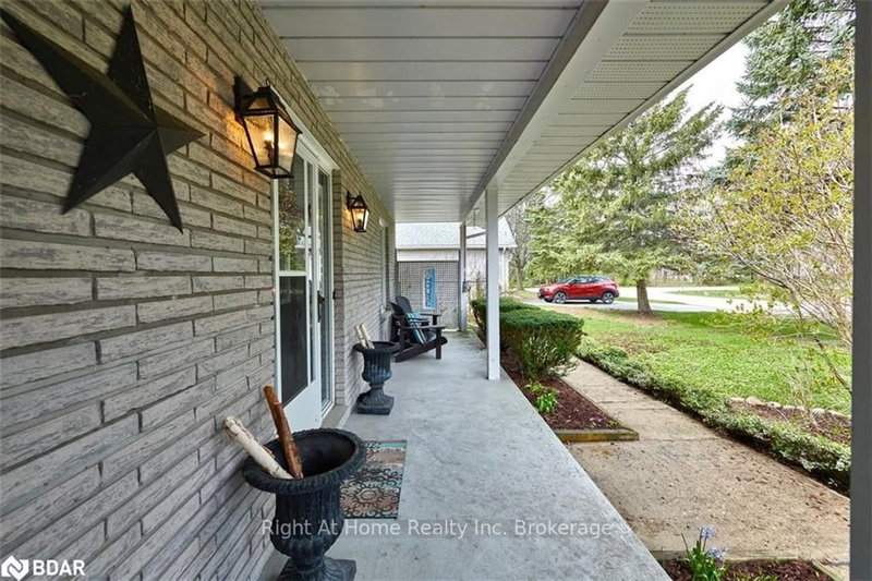 8 Azores Pl, Wasaga Beach, L9Z 1K9 | Image 3