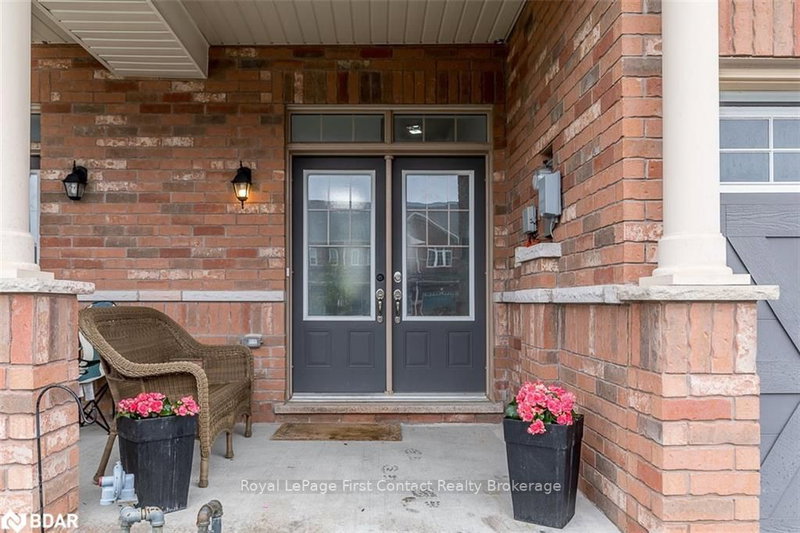 56 Snelgrove Cres, Barrie, L4N 6R6 | Image 3