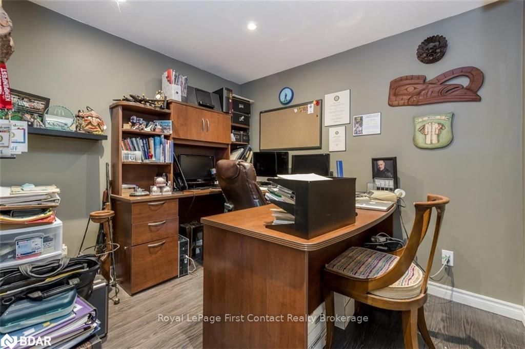 Listing Image 25