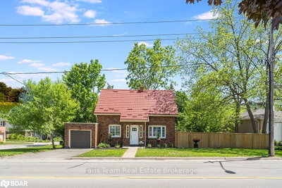 Detached House sold at 35 Grove Street, Barrie, Ontario, L4M 2N8 - Wellington - MLS: S6309509