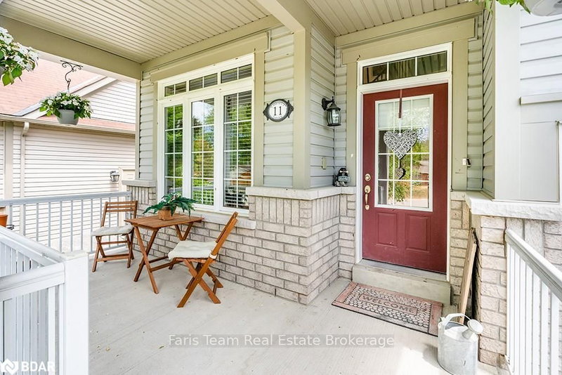 11 Christy Dr, Wasaga Beach, L9Z 1S7 | Image 2