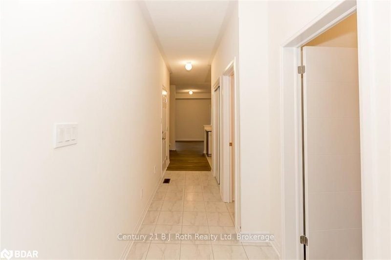 17 Bedford Estates Cres, Barrie, L4N 9K5 | Image 3