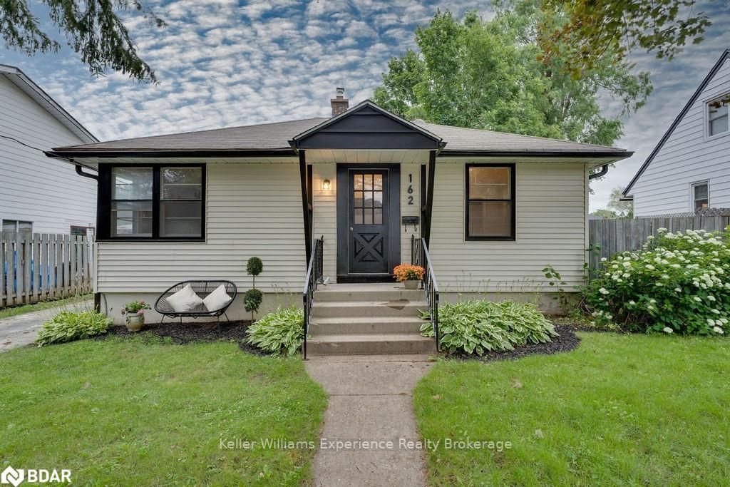 Listing Image 3