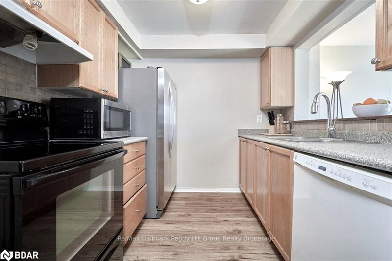 357 Dunsmore Lane, Barrie, L4M 7B1 | Image 2