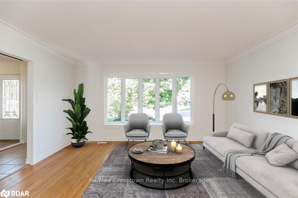 Listing Image 7
