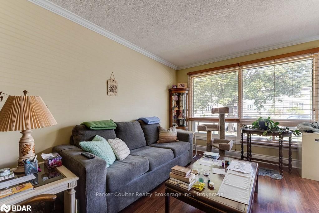 Listing Image 20