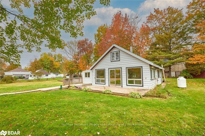 53 Playfair Dr, Tay, L0K 2C0 | Image 2