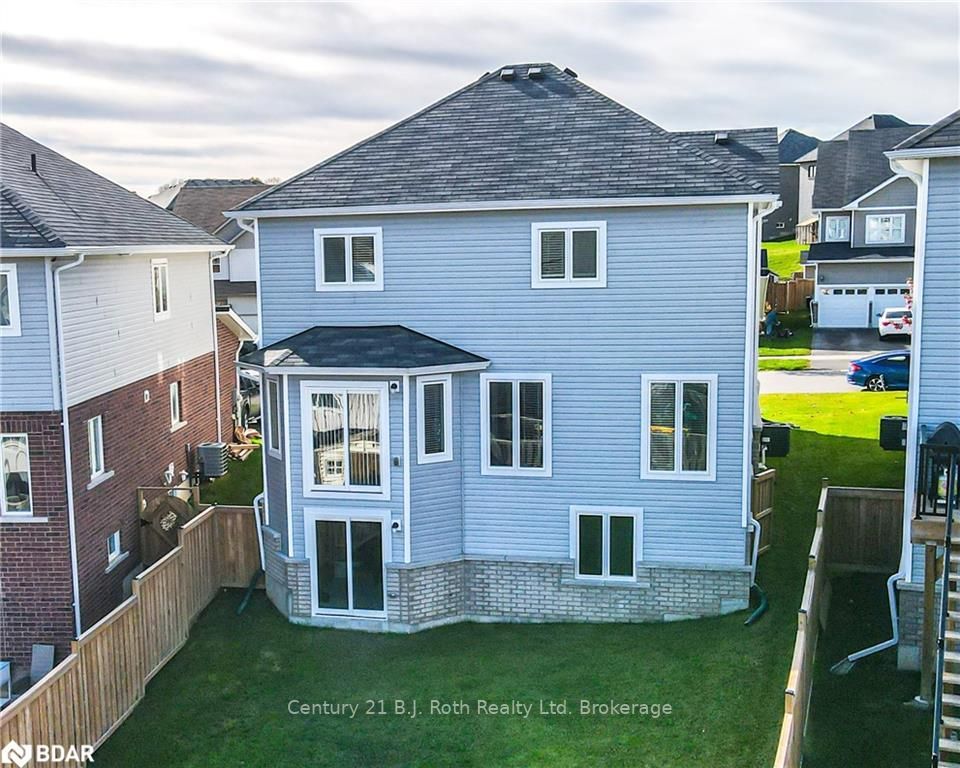 Listing Image 3